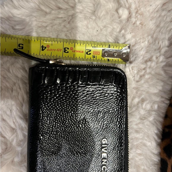 🔥Givenchy Crock Embossed Black Leather Wallet🔥 - Picture 4 of 11